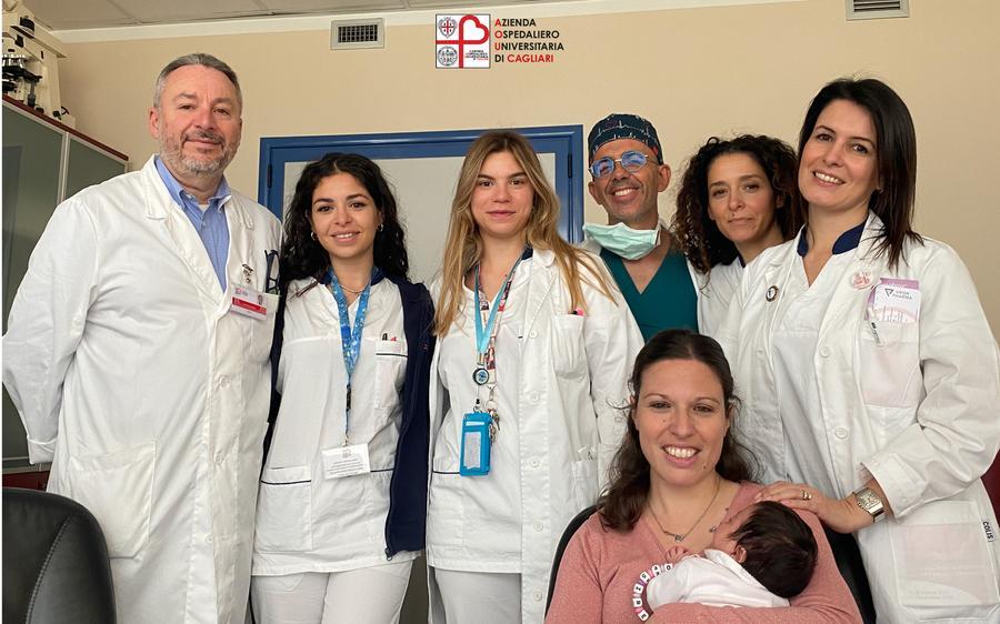 Placenta percreta, delicato intervento al Policlinico Casula di Cagliari: mamma e bimba in salvo