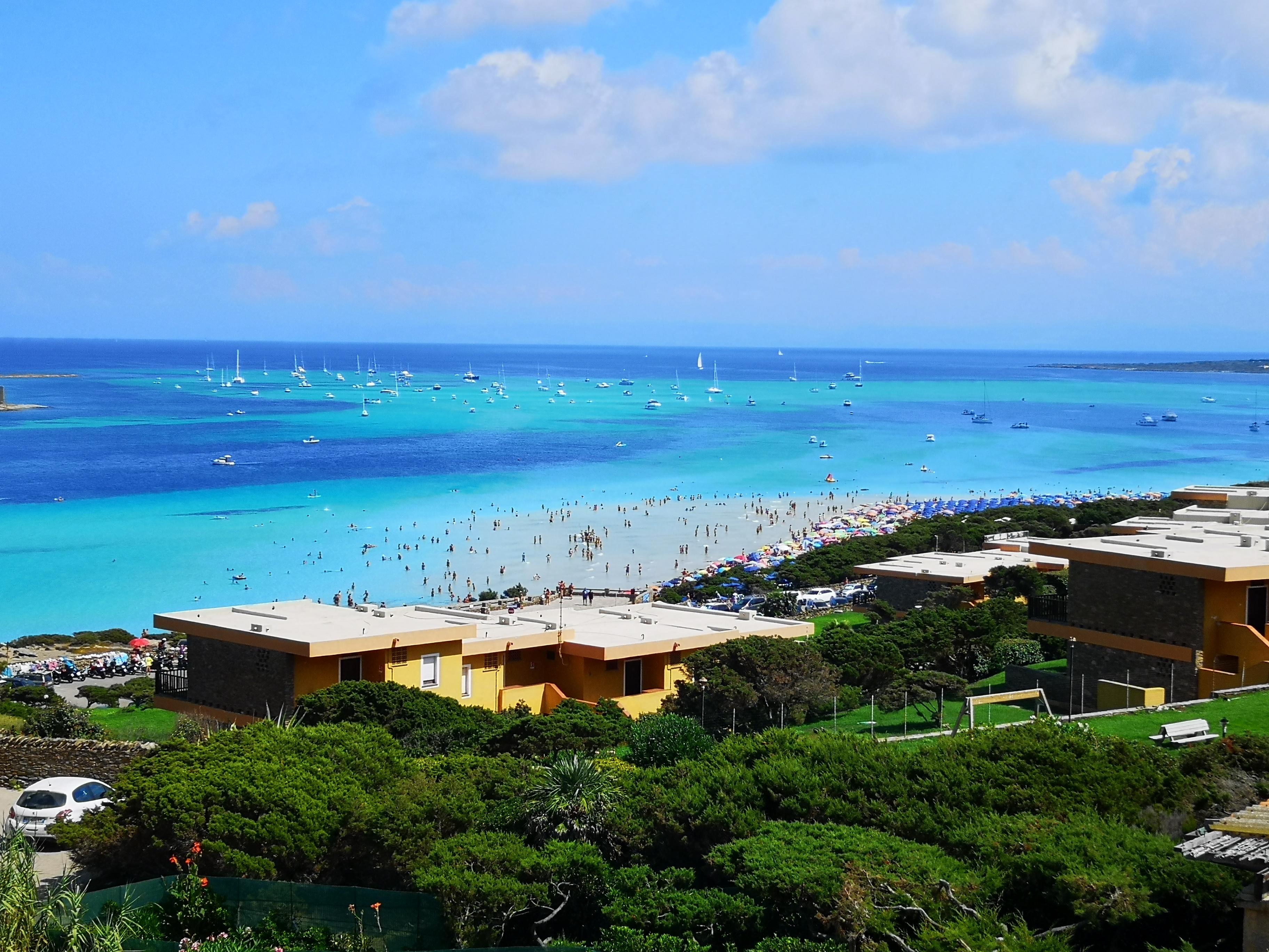 Turismo: «Niente boom a luglio, Sardegna cara e poco in vetrina» 