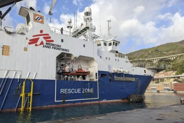 Migranti, la nave Geo Barents fa altri 3 salvataggi nel Mediterraneo: i 196 a bordo sbarcheranno a Carrara