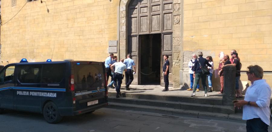 Cutigliano, tentò di uccidere la ex e il suo nuovo compagno: ragioniere rinviato a giudizio