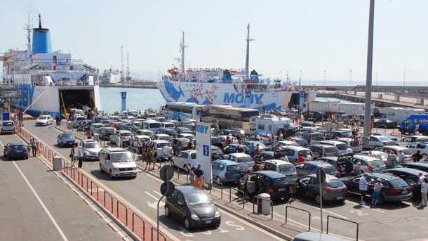 Sui traghetti di Portoferraio più di 150mila persone: luglio inizia con il piede giusto