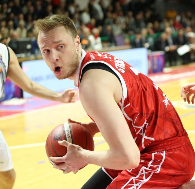 Pronto a legarsi a Tortona: Strautins a sorpresa lascia la Unahotels