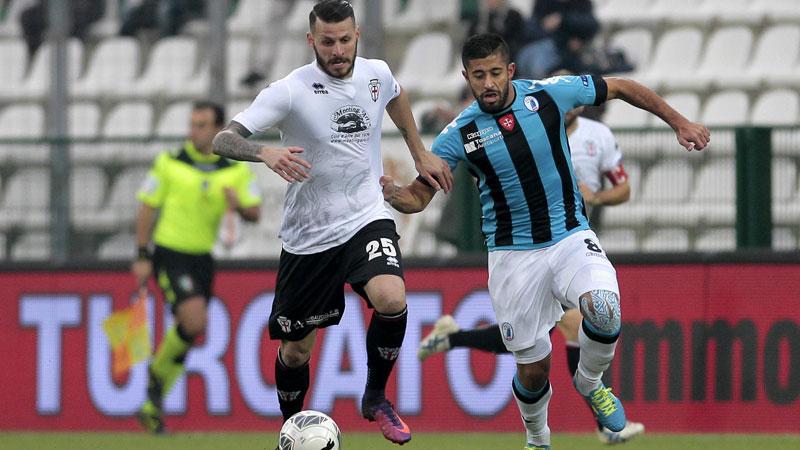 Lucchese. Il mediano Altobelli tra gli over nel mirino del club<br>

