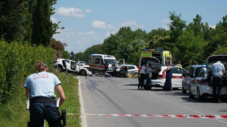 La scena dell'incidente (foto Franco Silvi)
