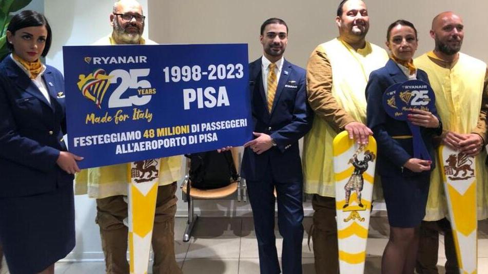 Viaggi, Ryanair festeggia a Pisa i 25 anni in Italia. E annuncia 5 nuove rotte