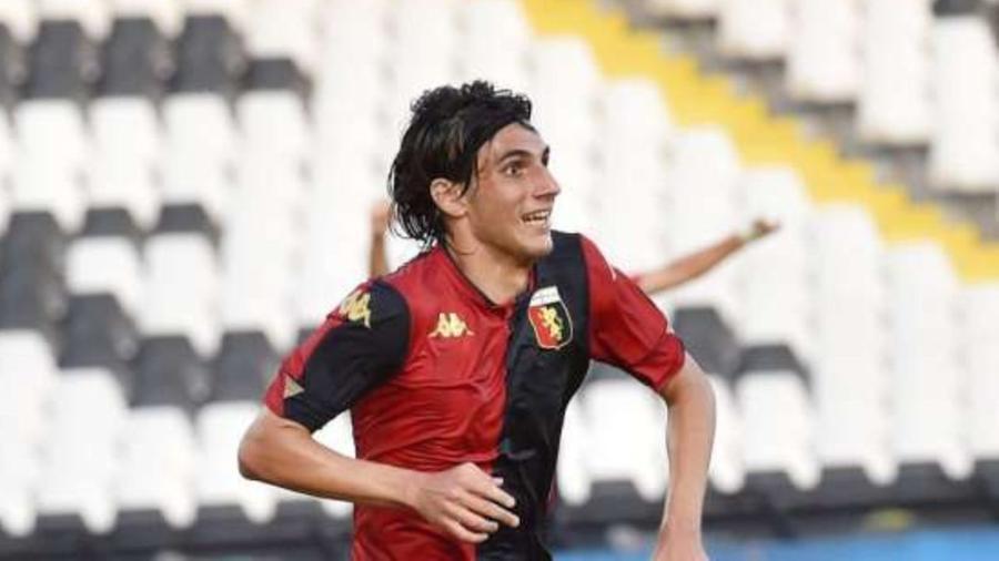 
	Daniel Fossati con la maglia del Genoa

