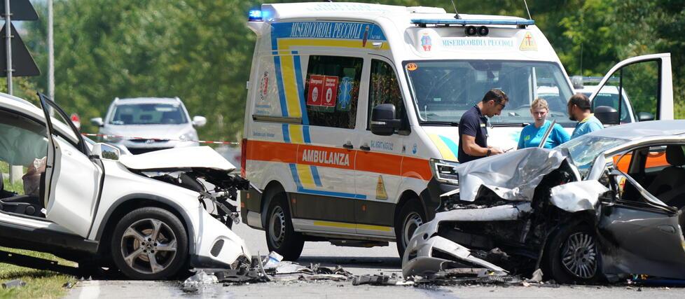Morta a 62 anni nello schianto frontale: chi è la vittima