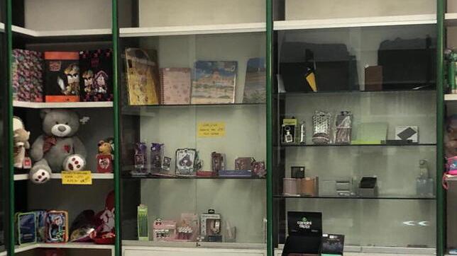 Pisa, addio a un’altra storica bottega: chiude la cartoleria Macchi