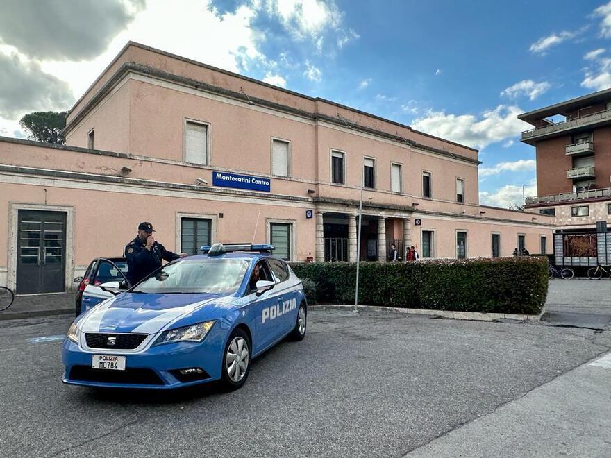 Strattonato e minacciato, controllore aggredito in treno per aver chiesto il biglietto