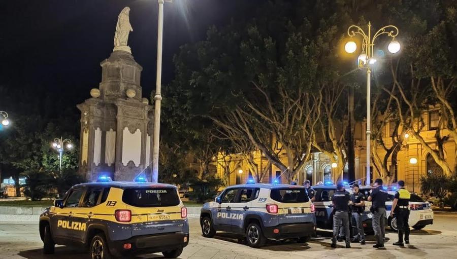 Cagliari, rapina in piazza del Carmine: due arresti