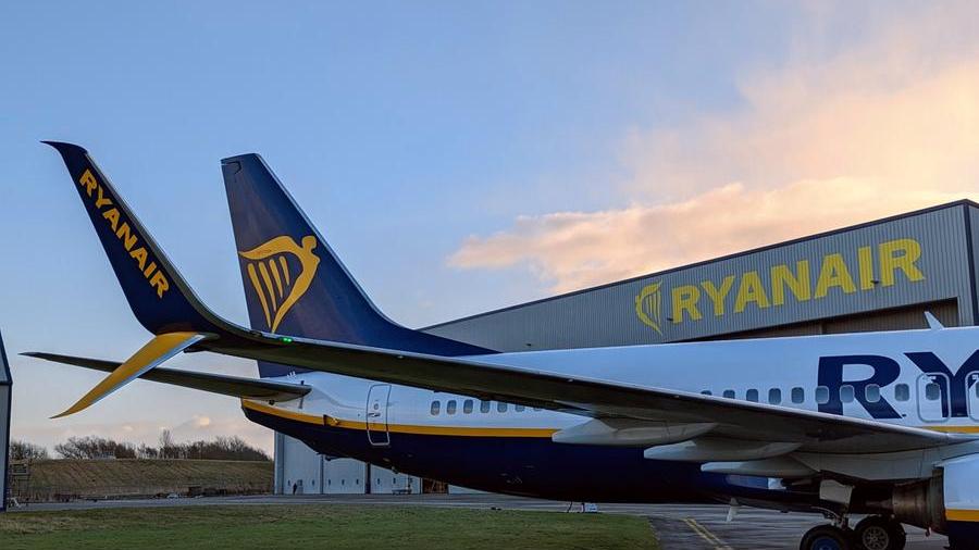 Ultimatum alle compagnie aeree sui prezzi dei biglietti, Ryanair: «I nostri voli sono accessibili»