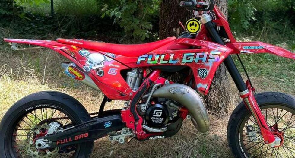 Spilamberto: sradicano le inferriate e rubano due moto da oltre 15mila euro 