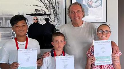 Clarck Angelo Santos, Paolo Sani e Cloe Salcito con Fabrizio Masoni