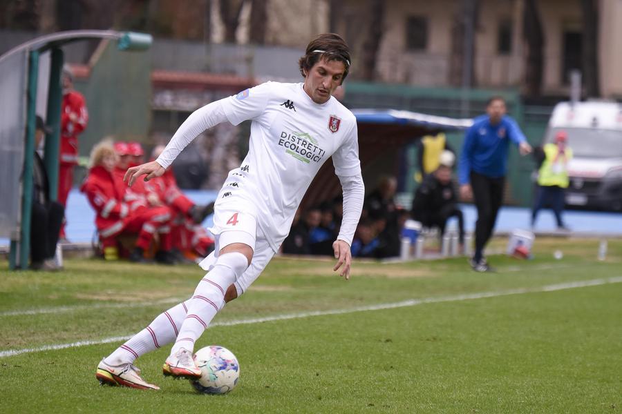 
	Il biancorosso Riccardo Cretella in azione (foto Agenzia Bf)

