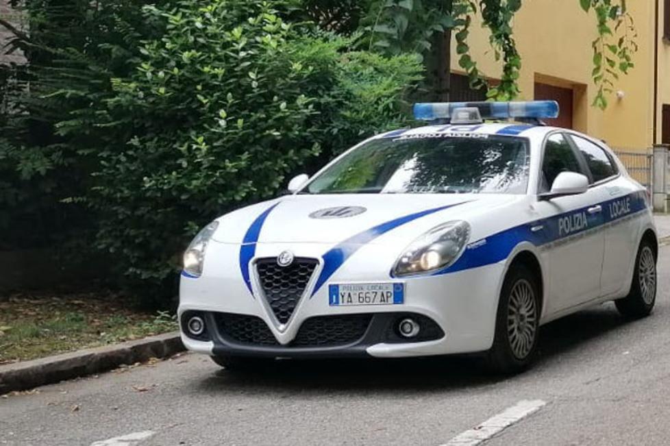 Castelnuovo, schianto frontale: grave donna 63enne 