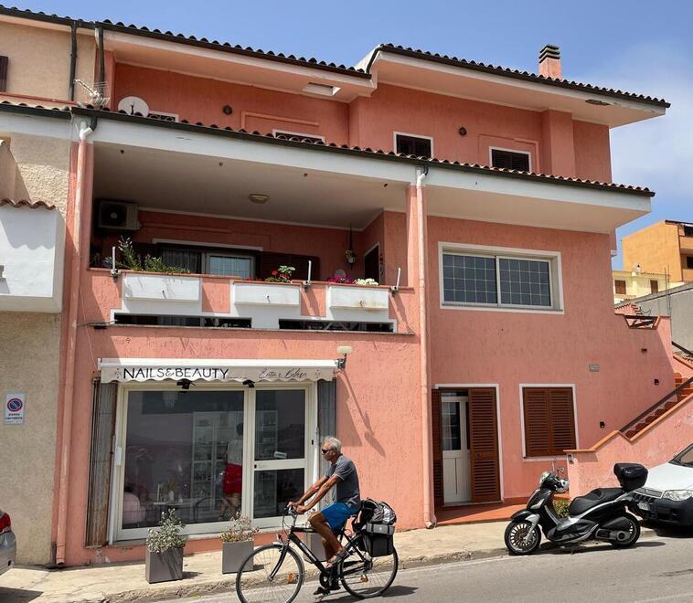 «Una casa per le donne maltrattate a La Maddalena: accettate il dono mio e di Maria Pia» 