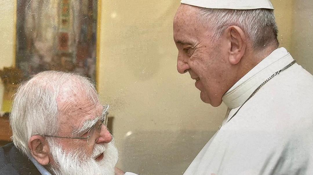 Cecina, gli auguri del Papa a don Reno per i suoi 75 anni di sacerdozio