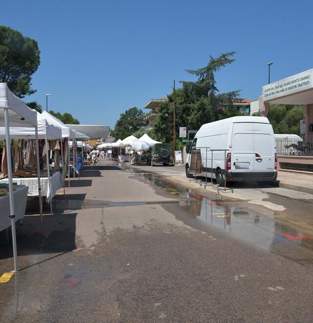 Olbia, il mercato in via Sangallo non va: «Zero incassi e disagi, un castigo» 