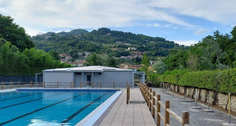 Riapre la piscina di Vernio: restyling da 570mila euro