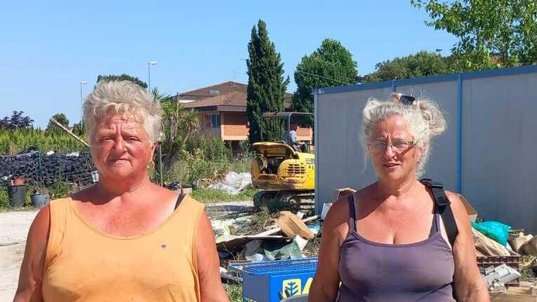 A sinistra Luciana Ferretti a destra Franca Ferretti