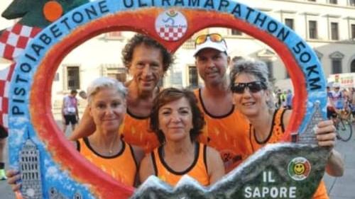 Alcuni podisti dell’Asd Montecatini Marathon alla corsa Pistoia Abetone