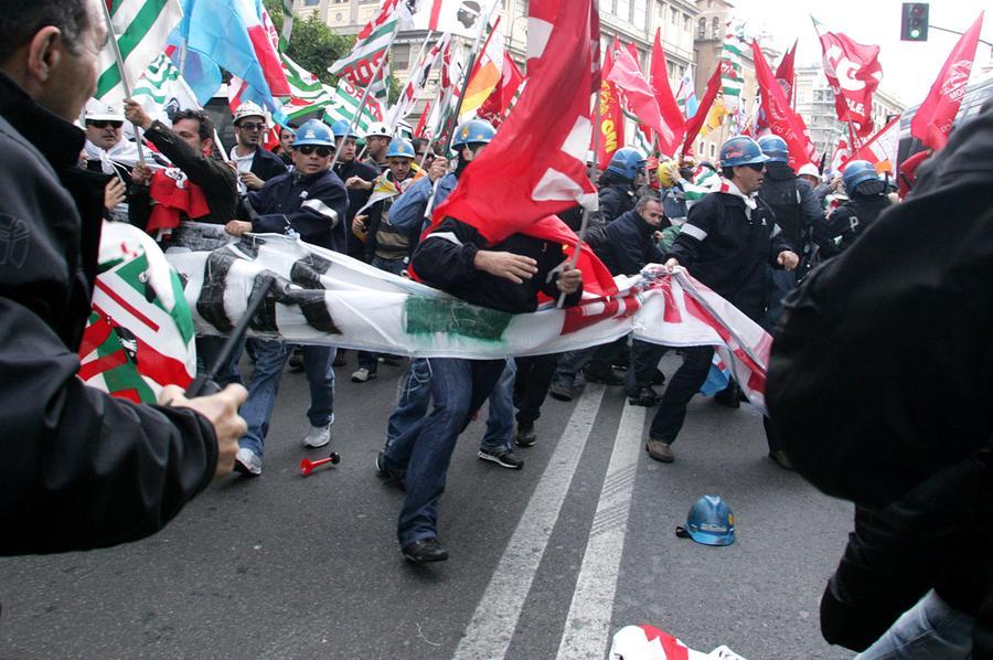 «Senza di noi si ferma tutto», lunedì 10 i metalmeccanici scendono in piazza