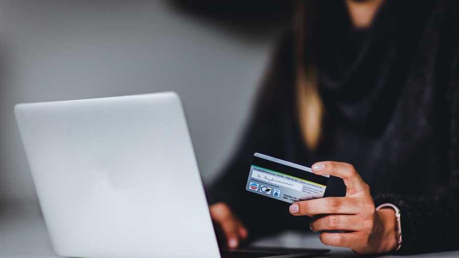 Gli hacker modificano l’Iban: azienda sassarese sarà risarcita