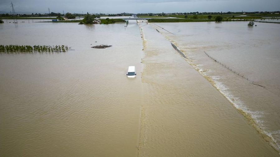 Timmermans ieri nel Modenese promette sostegno per l’alluvione «L’Europa sarà solidale con voi»