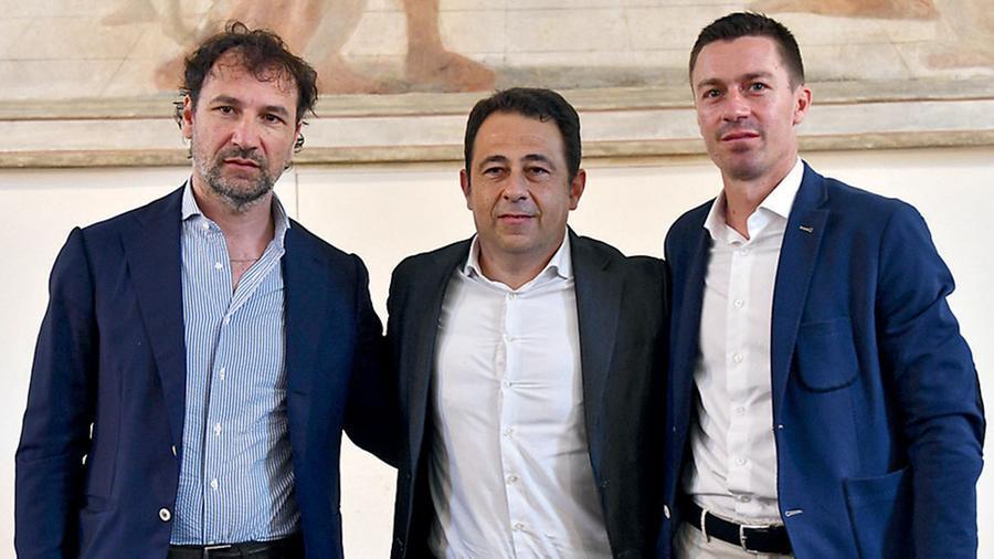 Lucchese, cercasi calciatori 
