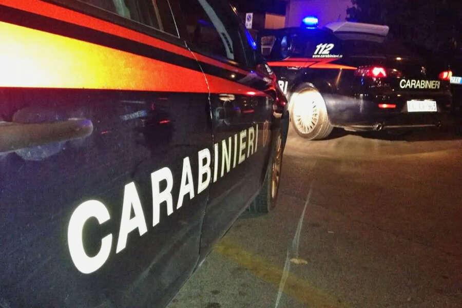 Scandicci, rissa nel centro per minori: fuori scatta la protesta con lancio di sassi e bottiglie
