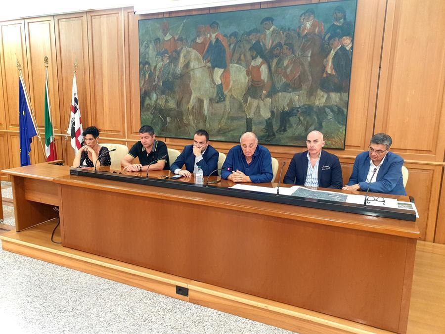 Fois: “Emergenza strade, la Regione sblocchi i fondi”