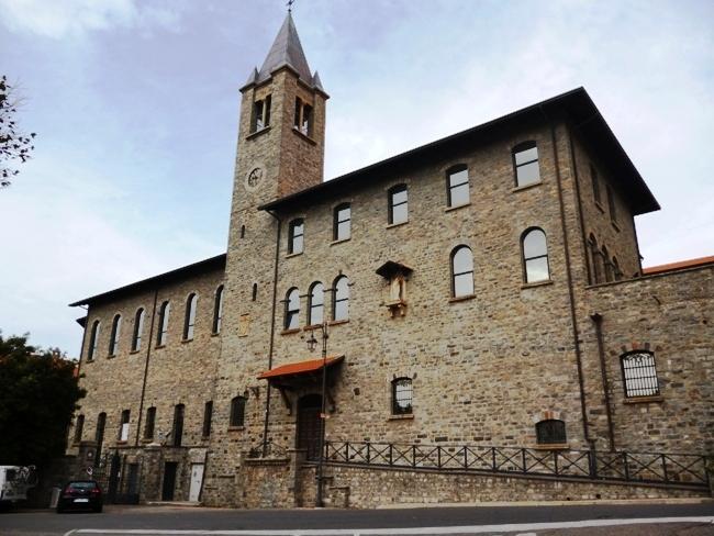 Contributi montagna, Loi critica la Regione