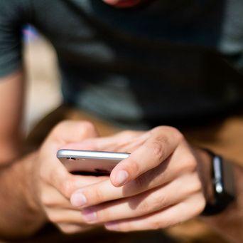 Anziani soli, giovani in difficoltà In un anno 3.800 richieste di aiuto