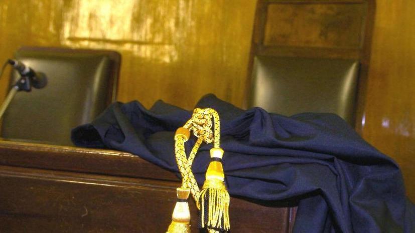 Violentata a 13 anni dall’amico di Facebook