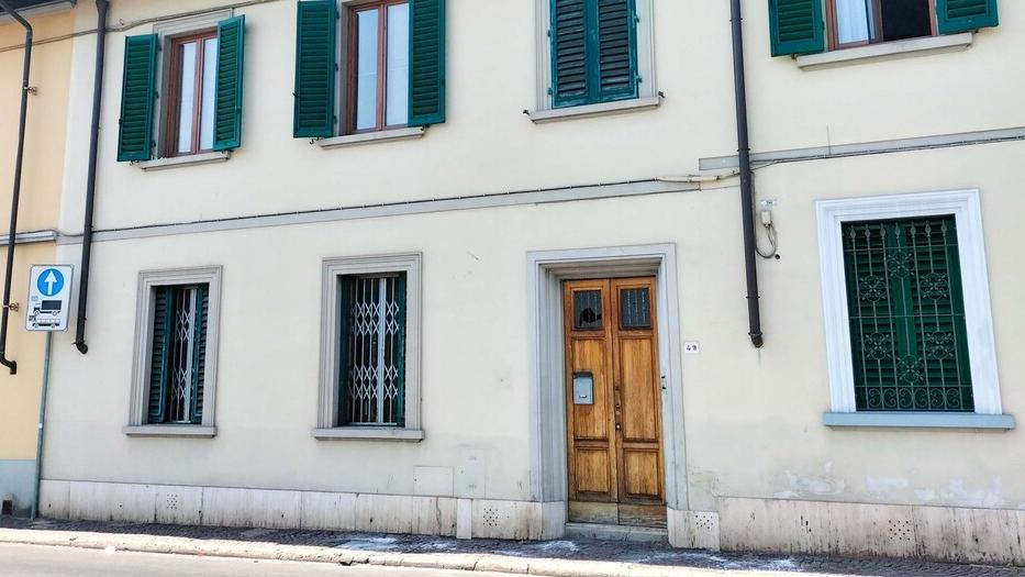 Firenze, protesta contro il centro per minori: lanciati sassi e bottiglie di vetro