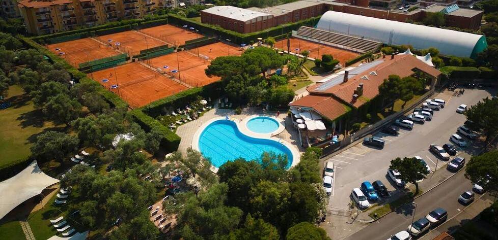 Open Birindelli, spettacolo a Banditella. Sulla terra rossa sfida dei “seconda categoria”