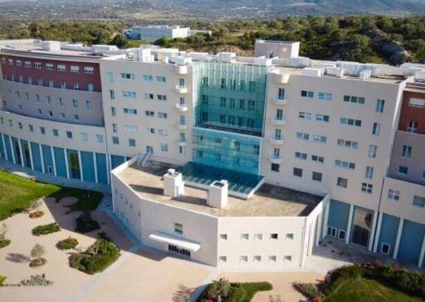 Olbia, non trova un parcheggio libero: multata una donna con disabilità 