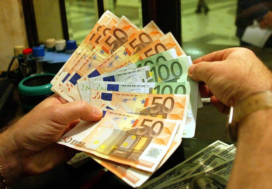 Il tasso variabile schizza: nell'isola una famiglia su quattro stritolata dal mutuo