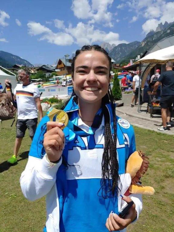 La canoa mondiale di Sara Del Gratta: resiste e si tuffa nell'oro. «Che gioia, pensavo di essere seconda»<br>
