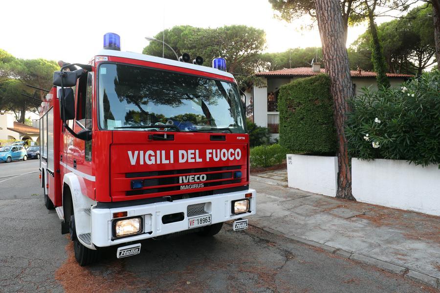 Lido Spina. Cade in casa e chiede aiuto, soccorsa una donna di 97 anni