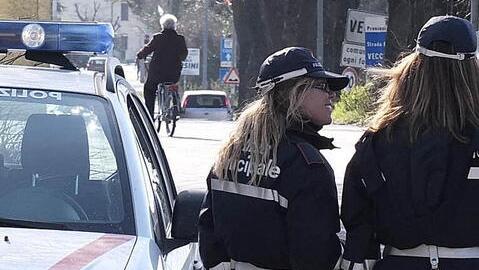 Sono stati gli agenti della municipale individuare l’uomo