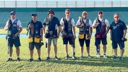 Il gruppo del Tav La Torre impegnato al campo di tiro al piattello a Lavoria