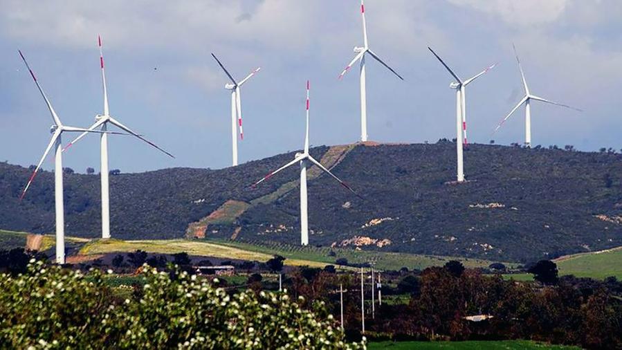 Decreto del Governo: entro il 2030 nell’isola altri 6 gigawatt di rinnovabili