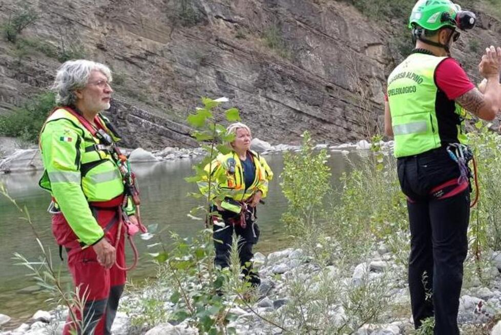 Modena, operaio muore nel fiume 