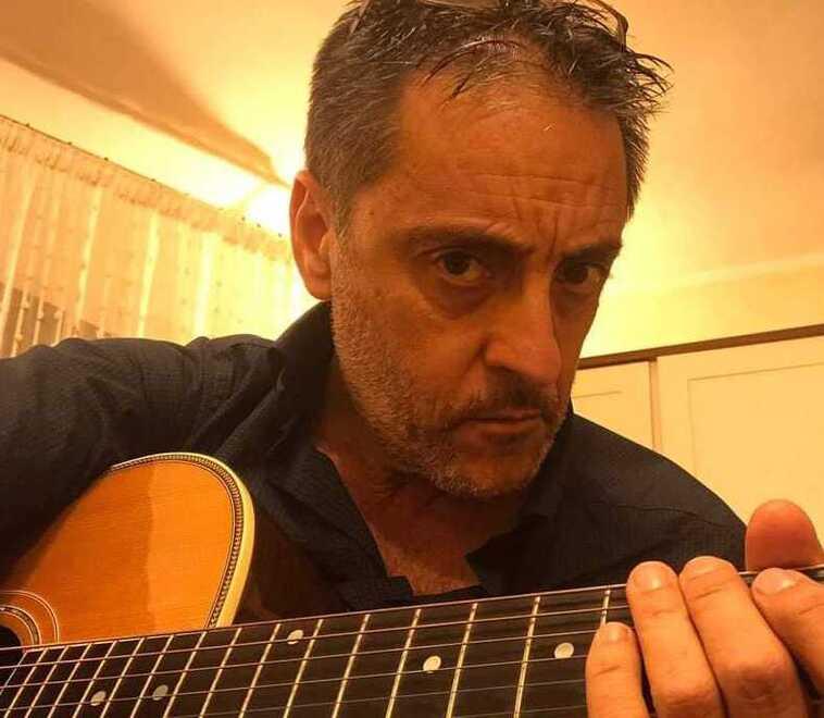 Gattino ucciso dal suo cane, Giuseppe Masia replica alle accuse: «Una zuffa tra animali, non c’entro»