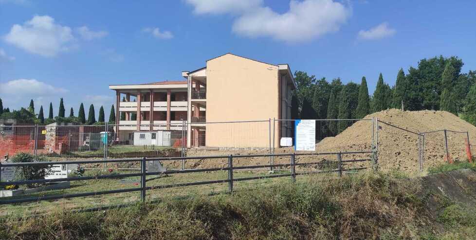 Il cantiere per realizzare il secondo lotto dell’edificio che ospiterà nuovi loculi