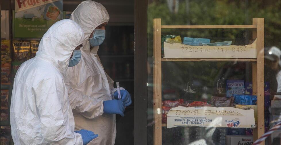 Spari in centro a Livorno, commerciante in fin di vita: la ricostruzione e i dubbi