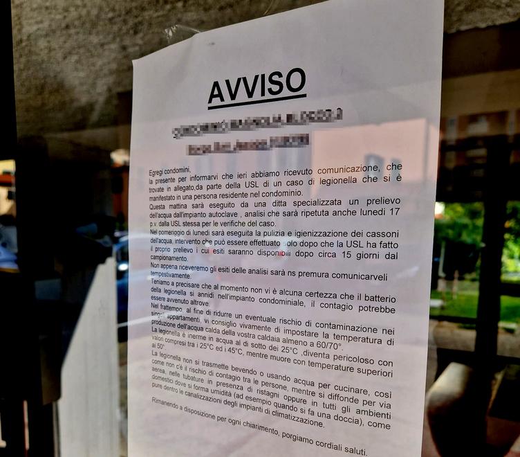 Livorno, finisce in ospedale per la legionella. Il medico: «Più casi col caldo, ma sono isolati»