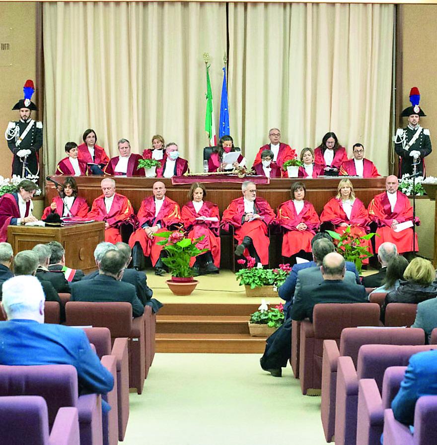 La mafia nell'isola: interessi economici e alleanze con criminalità locale e nigeriana 