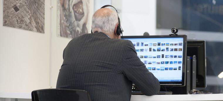 Stretta sull’utilizzo dei social: dipendenti pubblici “silenziati”